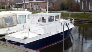 So lag es da im Hallumer Hafen. Nichts stromlinienförmiges, ich hörte es quasi knurren. Es wollte raus.